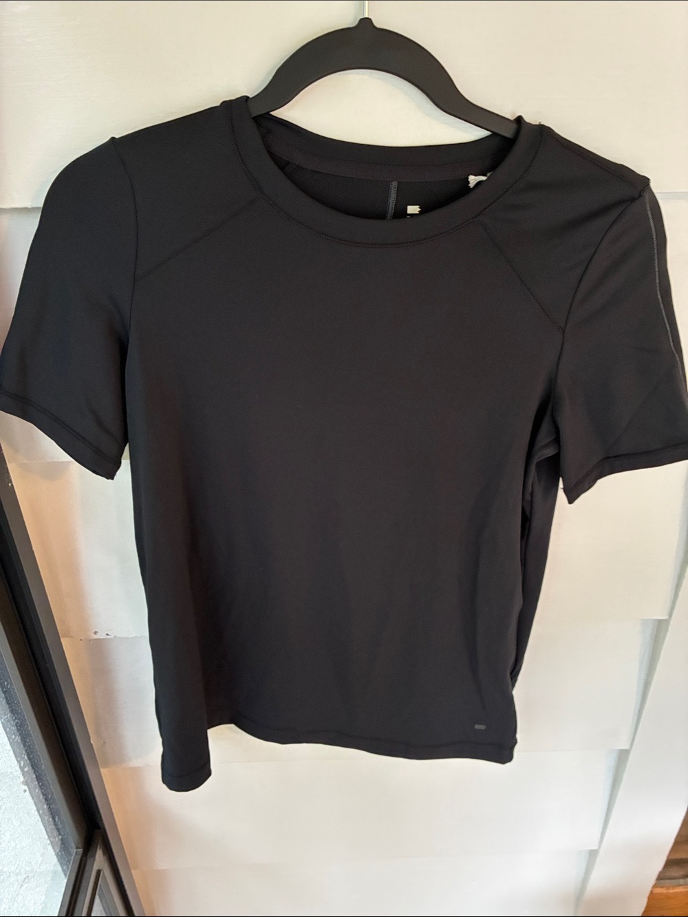 Mondetta Women's Black Short-Sleeve Performance Tee